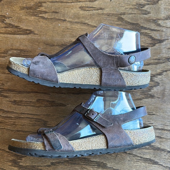 Birkenstock Brown Leather Sandals with Contoured Footbed - Picture 4 of 6